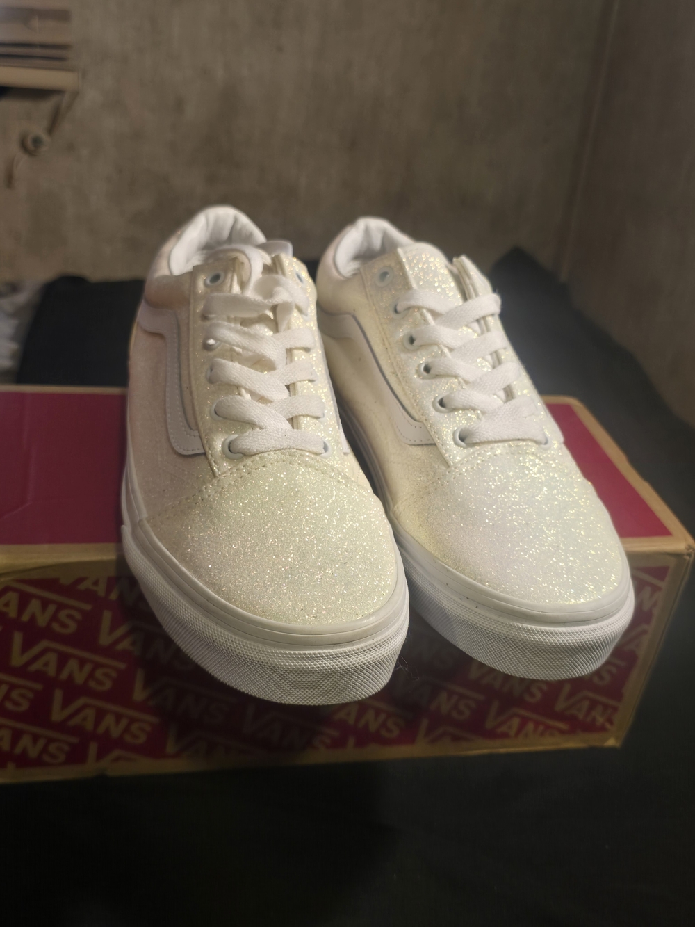 Vans Glitter Old Skool Grade School Sneakers in Pearl White - Picture 3 of 3